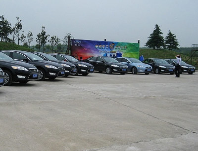 車馳天下 汽車飾品銷售，為您的愛車增添個性與舒適